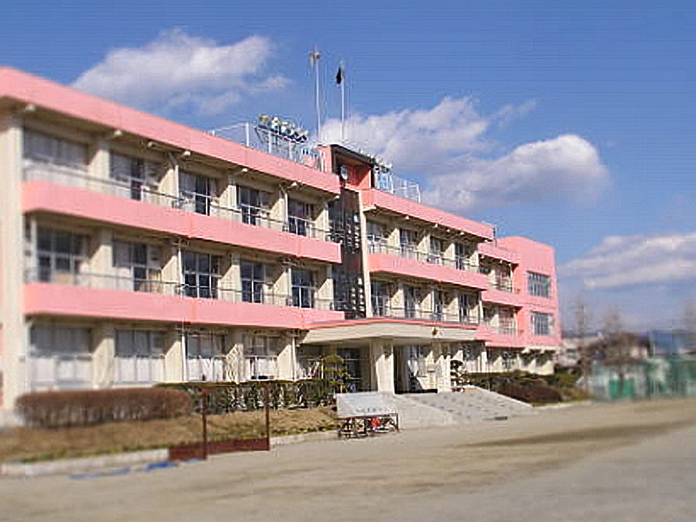 南アルプス市立巨摩中学校